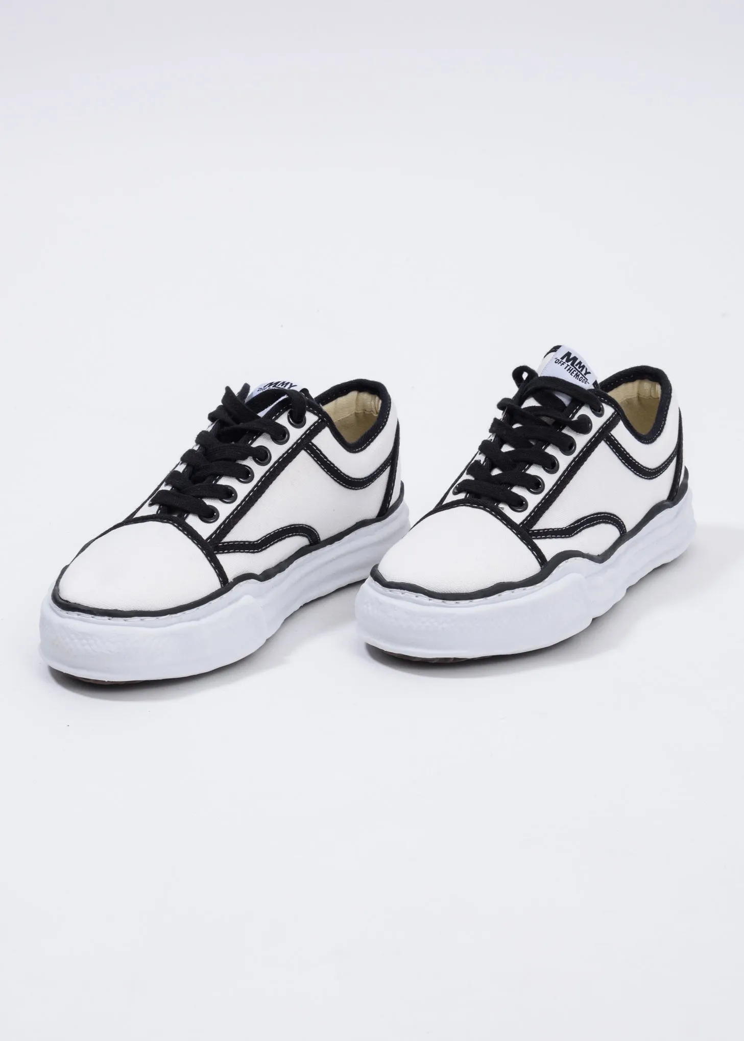 White Trick Detail Original Sole Low Cut Sneaker