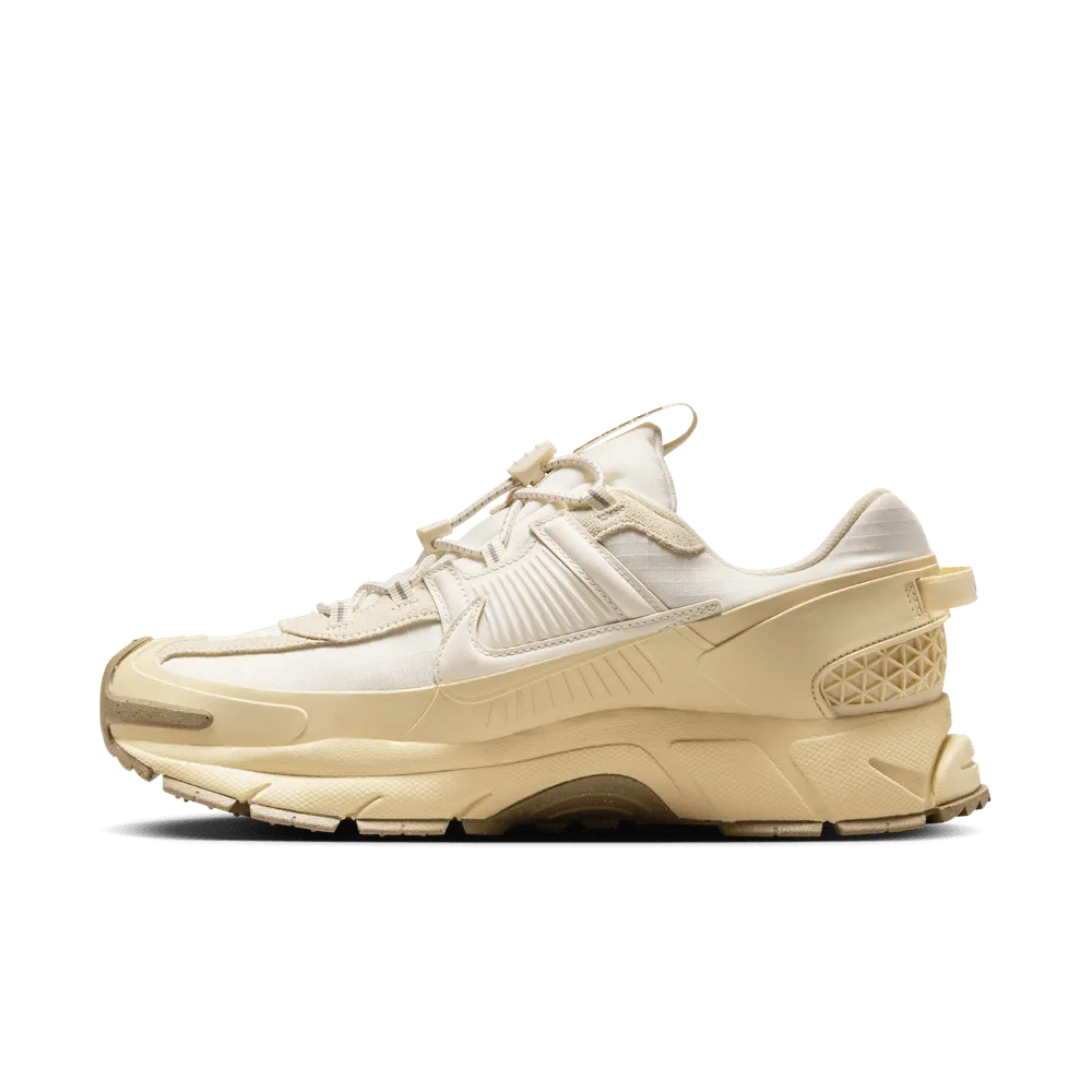 Zoom Vomero Roam 'Pale Ivory'