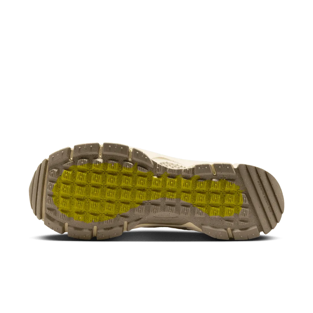Zoom Vomero Roam 'Pale Ivory'